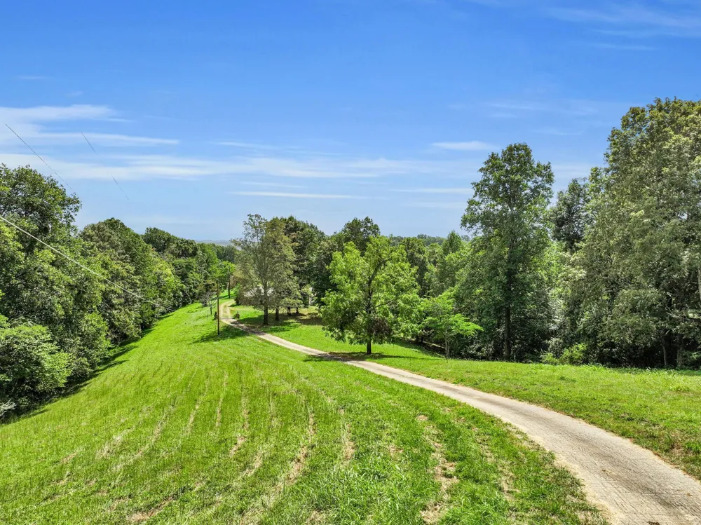 8455 Lewis Rd Nashville, TN 37221