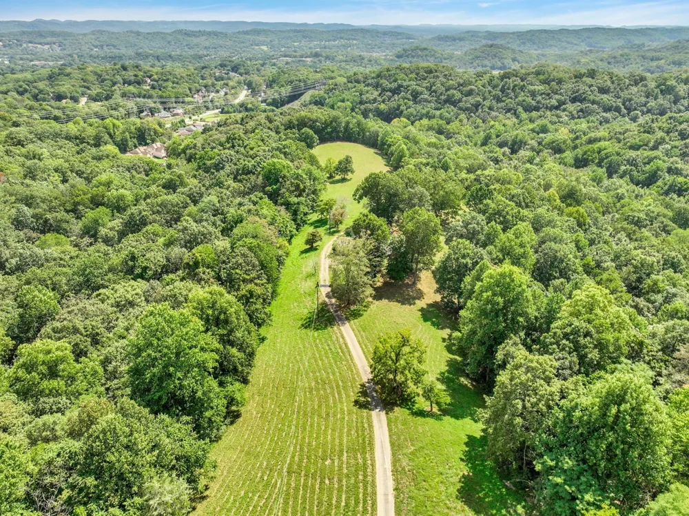 8455 Lewis Rd Nashville, TN 37221