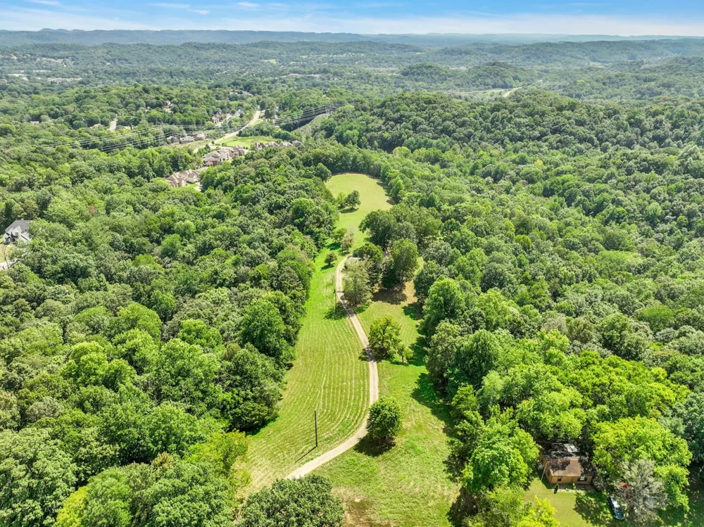 8455 Lewis Rd Nashville, TN 37221