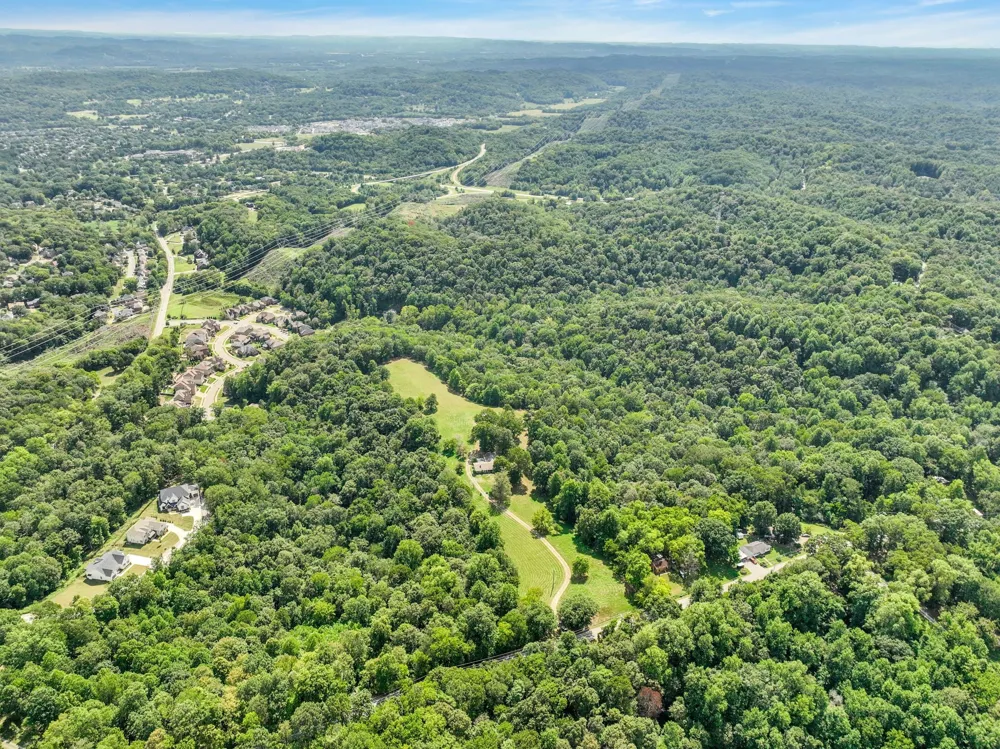 8455 Lewis Rd Nashville, TN 37221