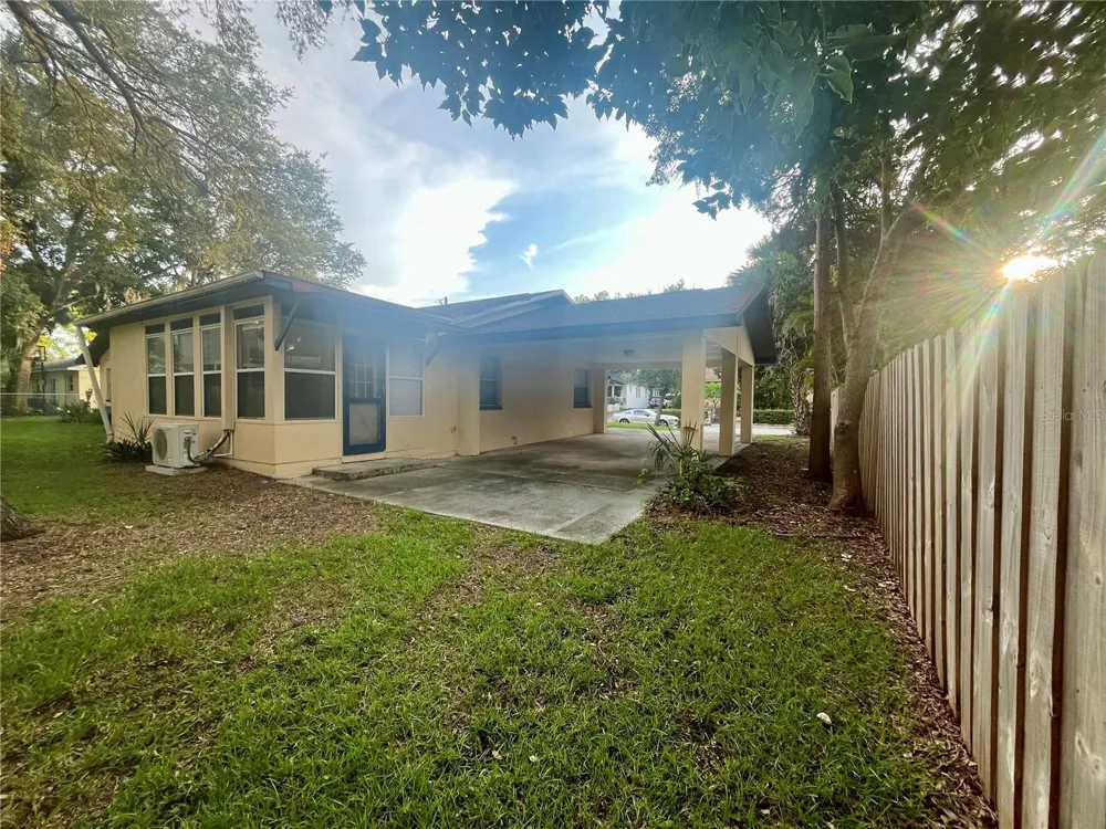 705 BAYOU AVENUE Tarpon Springs, FL 34689