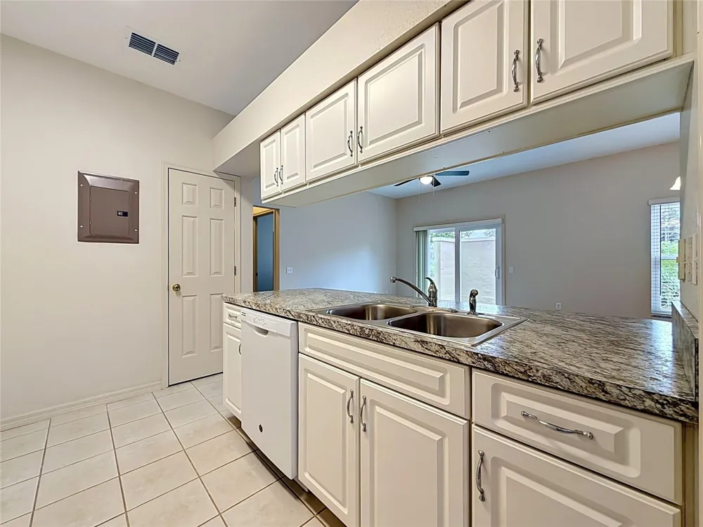 704 EAGLE POND DRIVE #704 Winter Haven, FL 33884