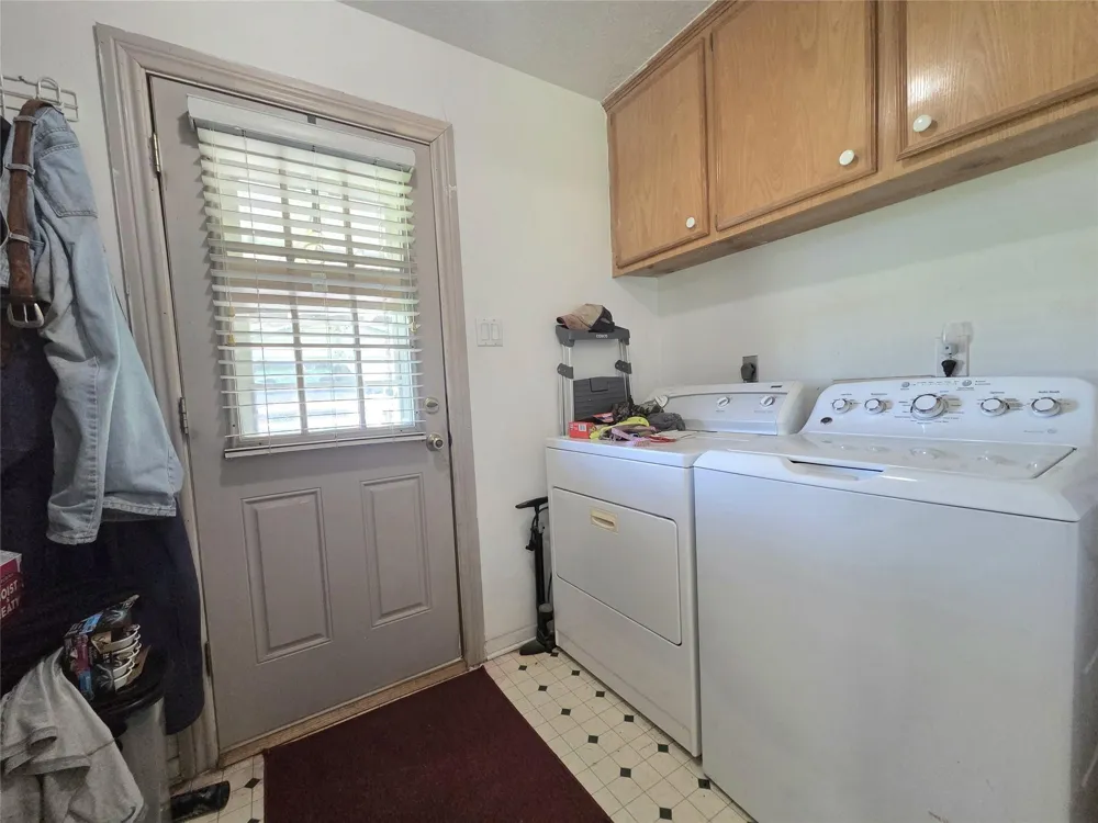 9703 Roda Drive Conroe, TX 77303