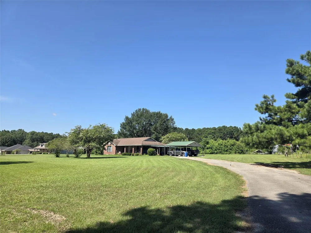 9703 Roda Drive Conroe, TX 77303