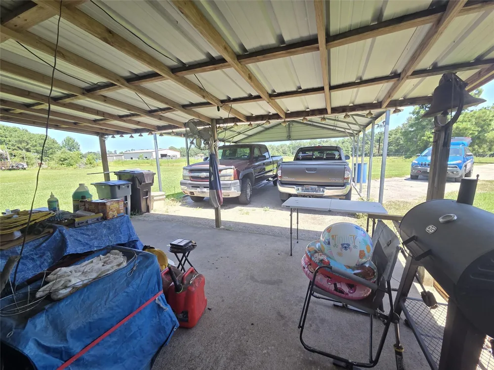 9703 Roda Drive Conroe, TX 77303