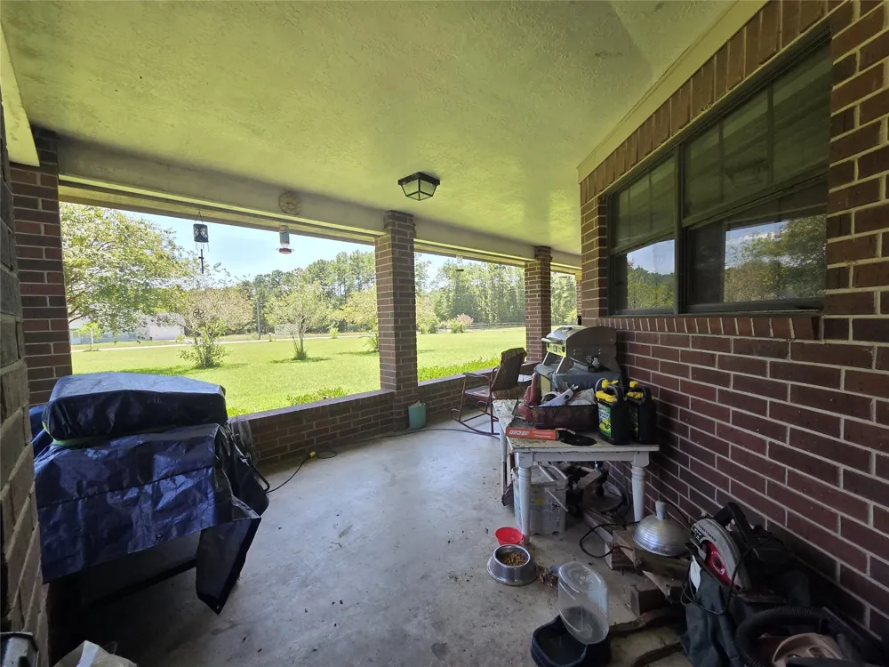 9703 Roda Drive Conroe, TX 77303