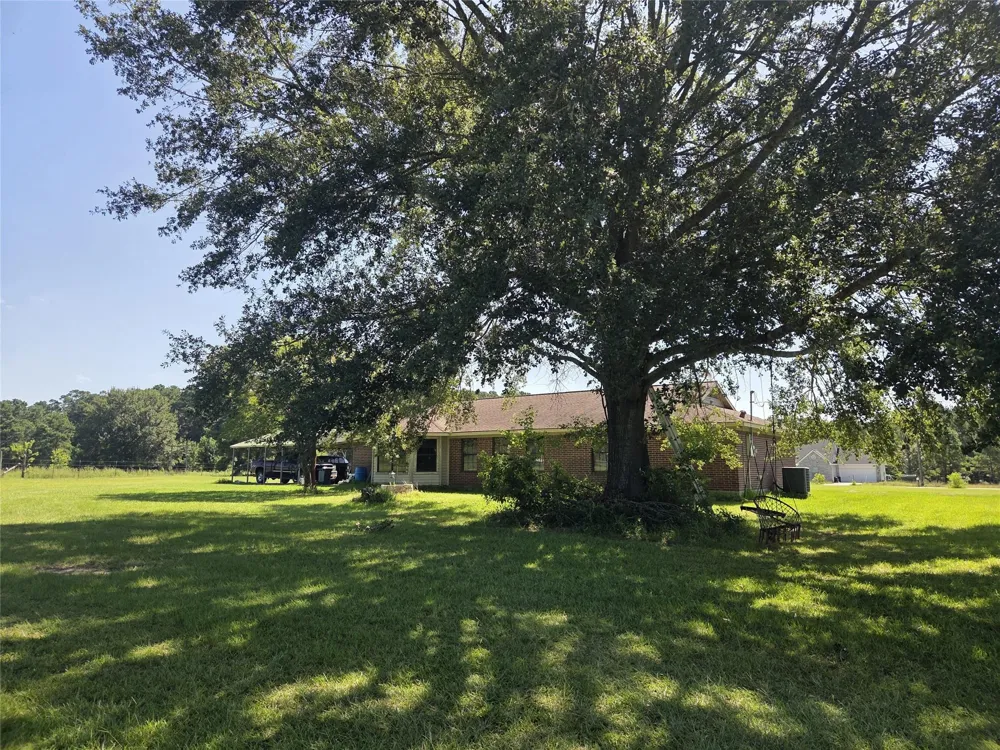 9703 Roda Drive Conroe, TX 77303