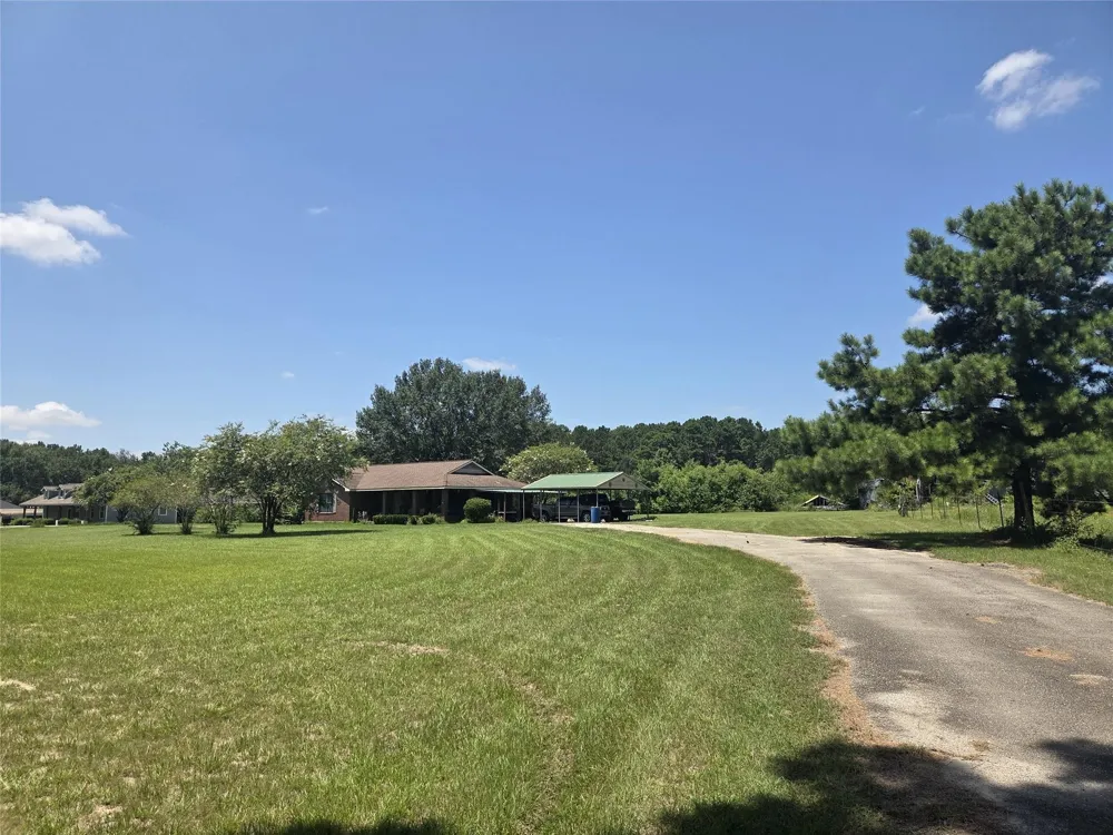 9703 Roda Drive Conroe, TX 77303