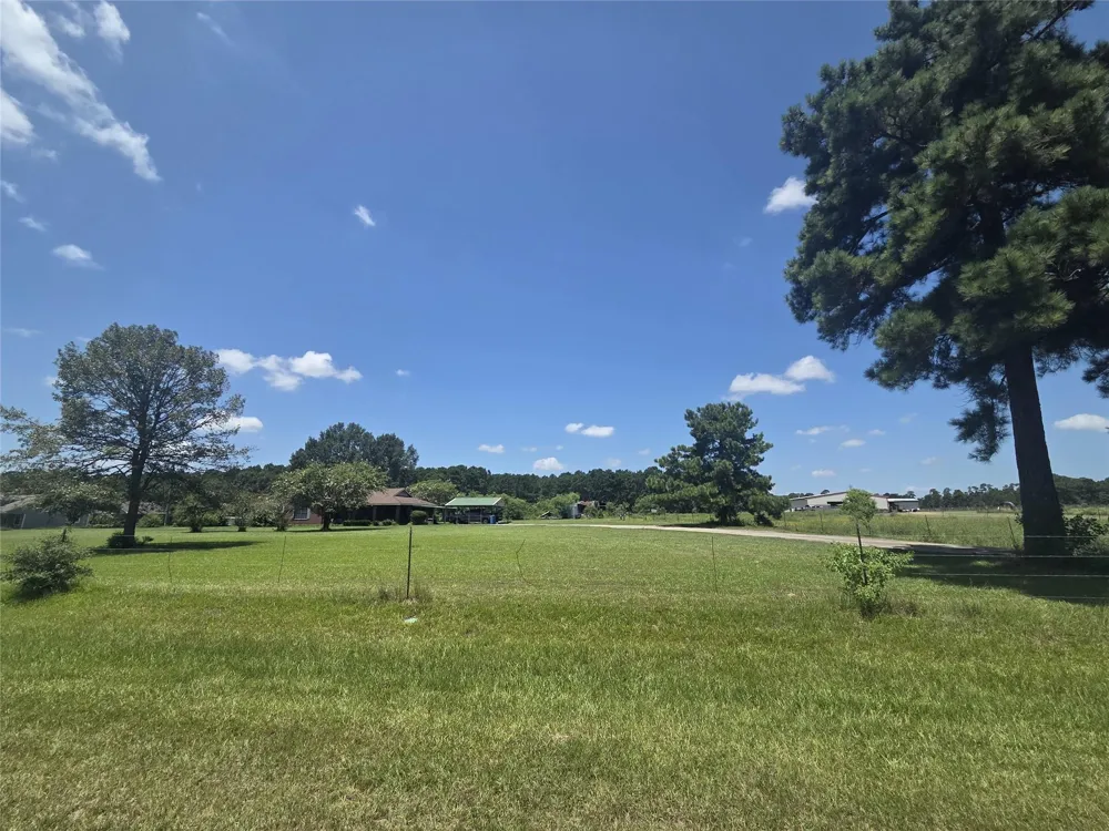 9703 Roda Drive Conroe, TX 77303