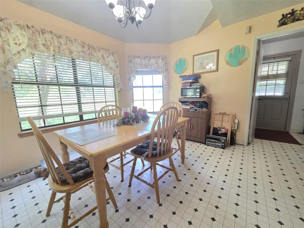 9703 Roda Drive Conroe, TX 77303