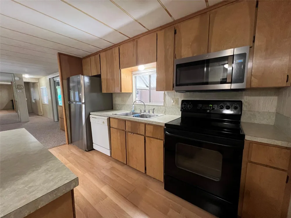 39 E Whippoorwill Lane Trinity, TX 75862