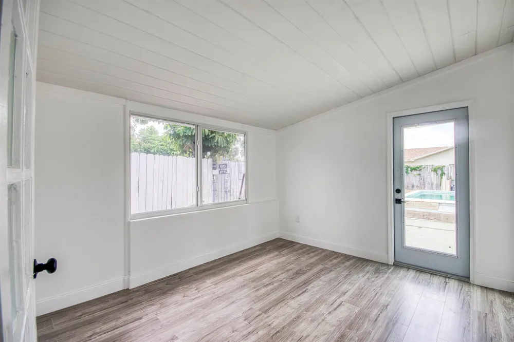 950 W 36th Street Riviera Beach, FL 33404