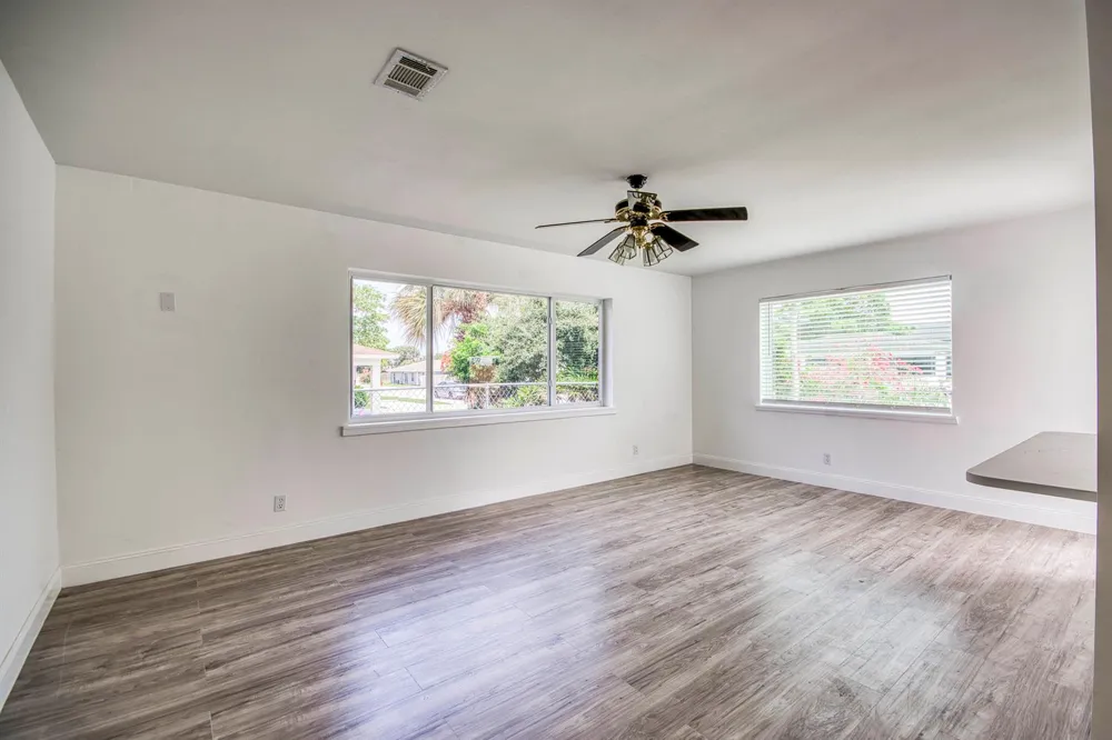 950 W 36th Street Riviera Beach, FL 33404