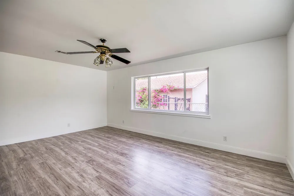 950 W 36th Street Riviera Beach, FL 33404