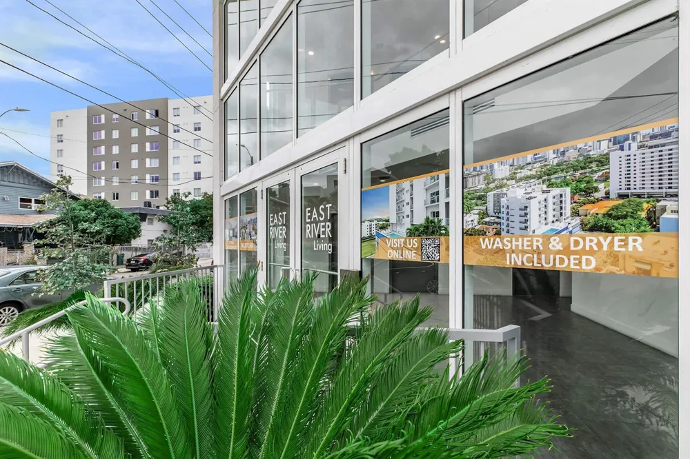 39 NW 7TH AVENUE #405 Miami, FL 33128