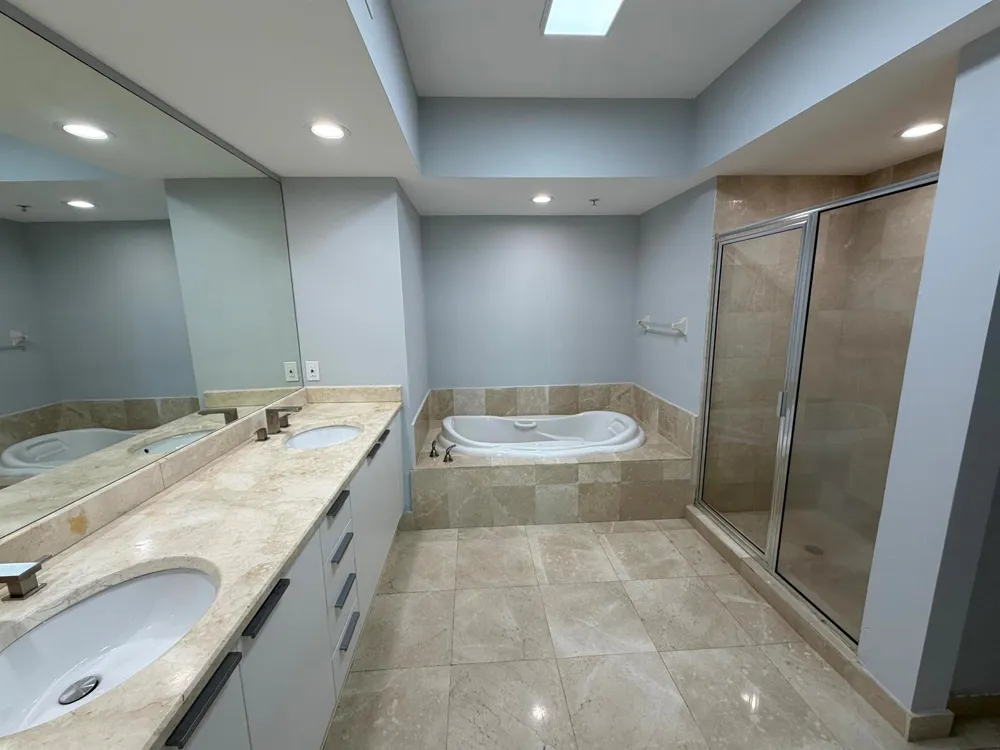 15051 Royal Oaks Lane #1603 North Miami, FL 33181