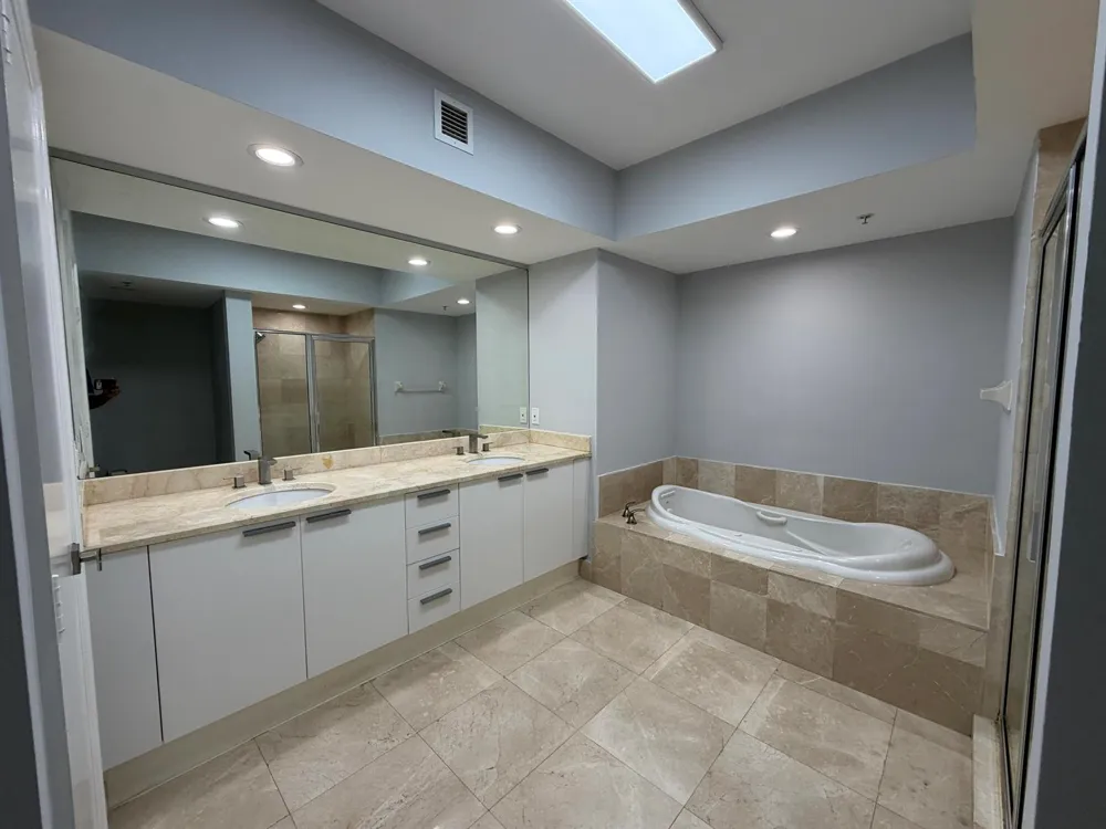 15051 Royal Oaks Lane #1603 North Miami, FL 33181