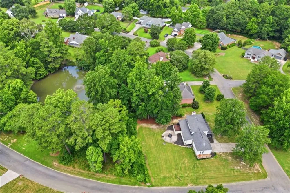 195 Gateway Drive Rocky Face, GA 30740