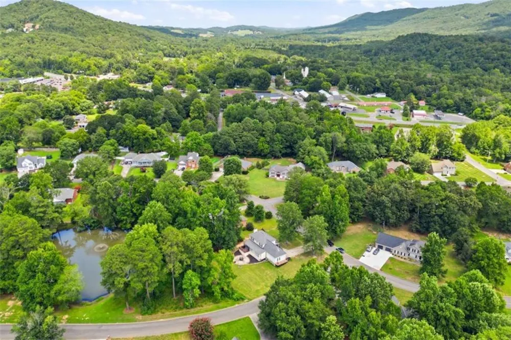 195 Gateway Drive Rocky Face, GA 30740