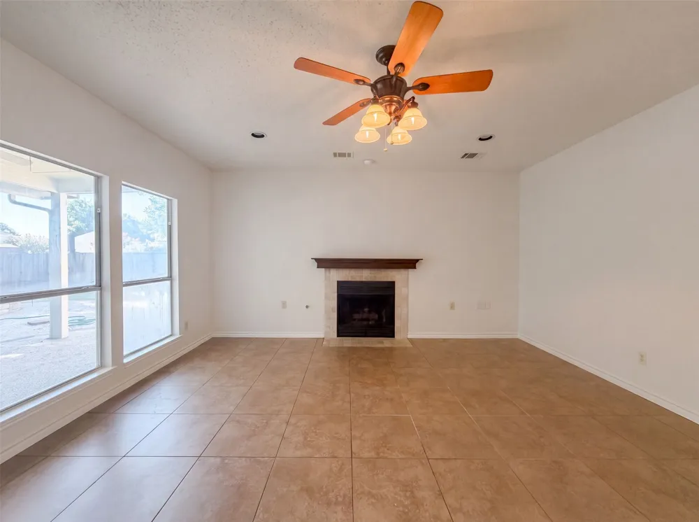 905 Ridgemont Drive Allen, TX 75002