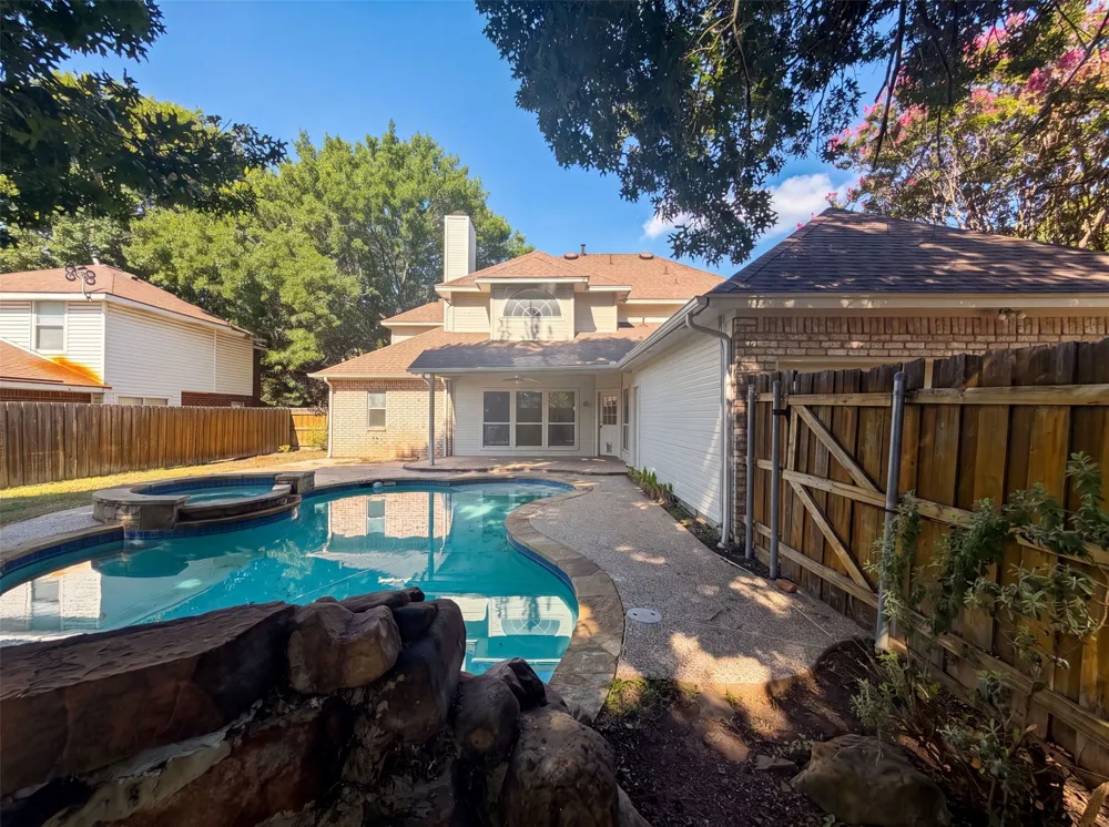 905 Ridgemont Drive Allen, TX 75002