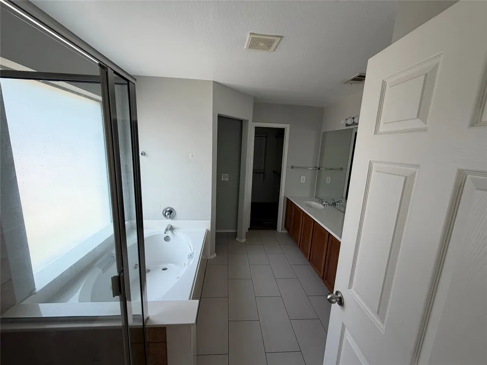 912 Tabasco Trail Arlington, TX 76002
