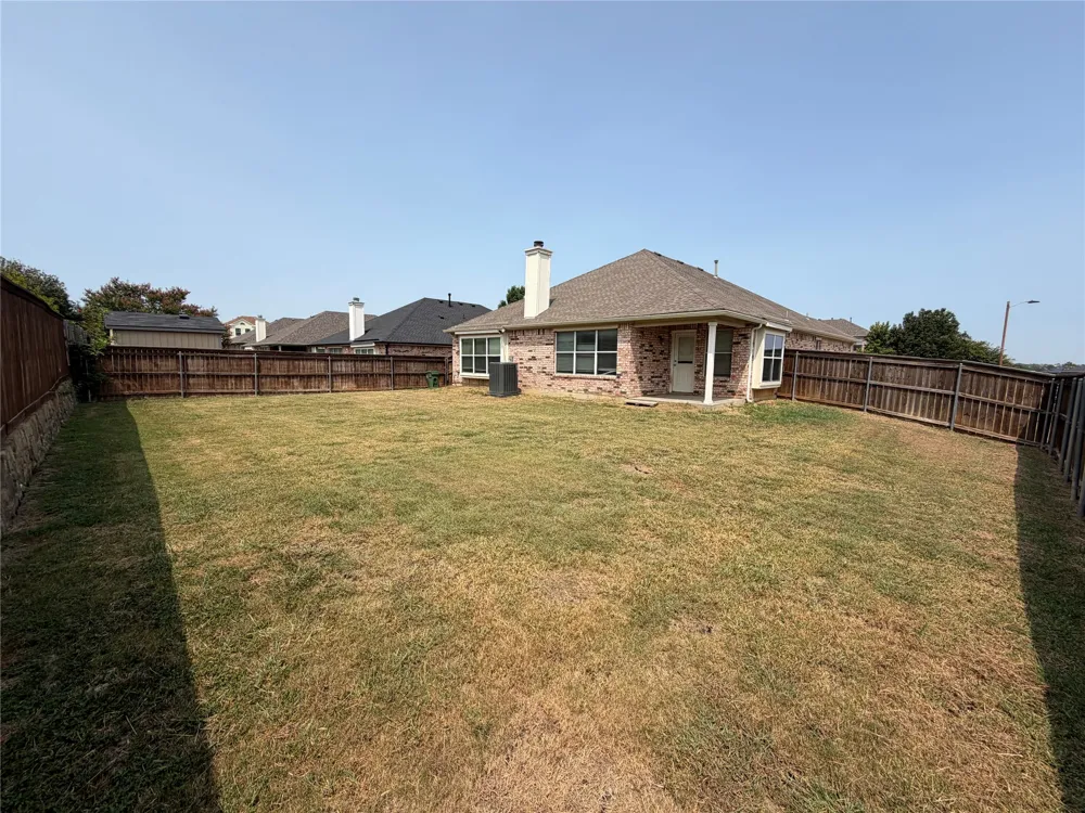 912 Tabasco Trail Arlington, TX 76002