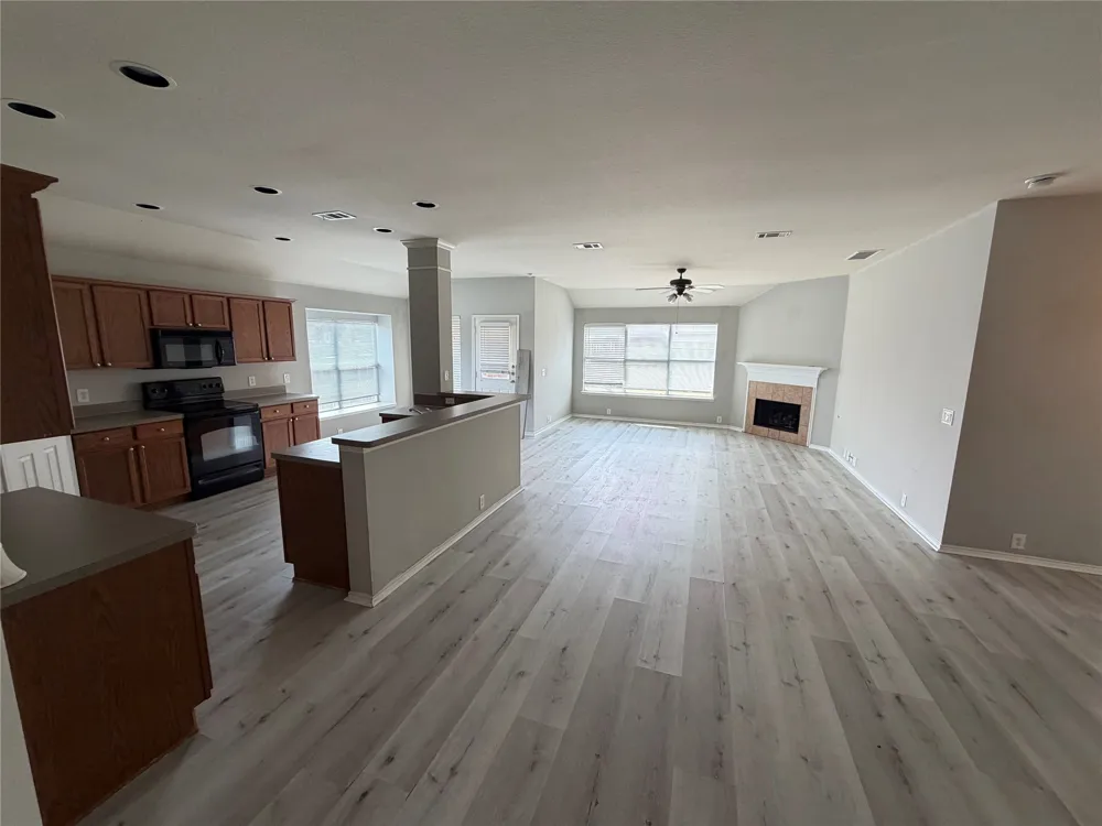 912 Tabasco Trail Arlington, TX 76002