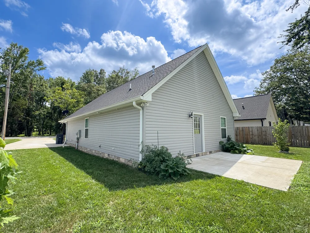 122 Mazie Dr Lafayette, TN 37083