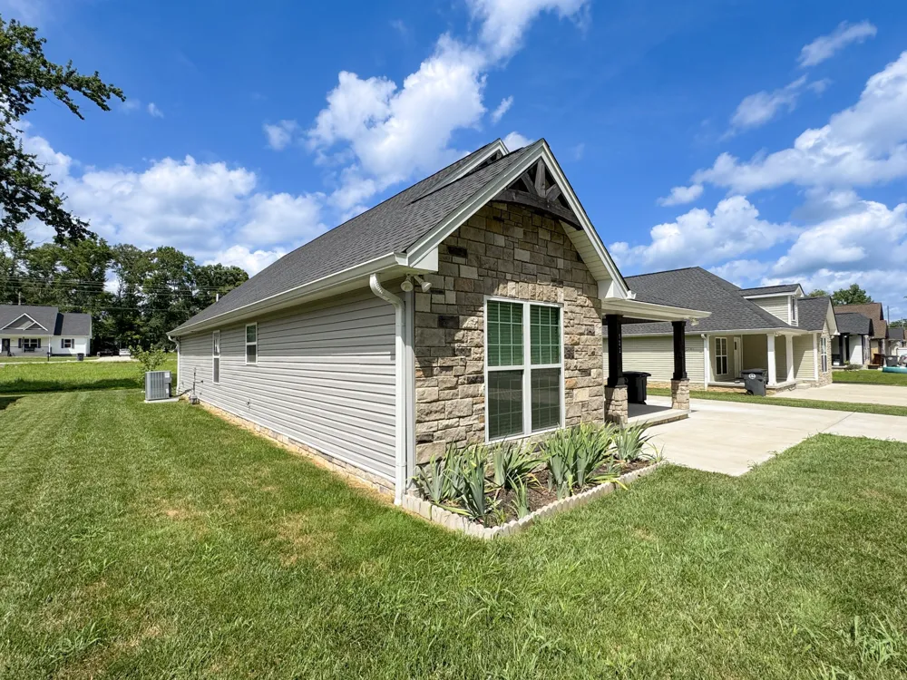 122 Mazie Dr Lafayette, TN 37083