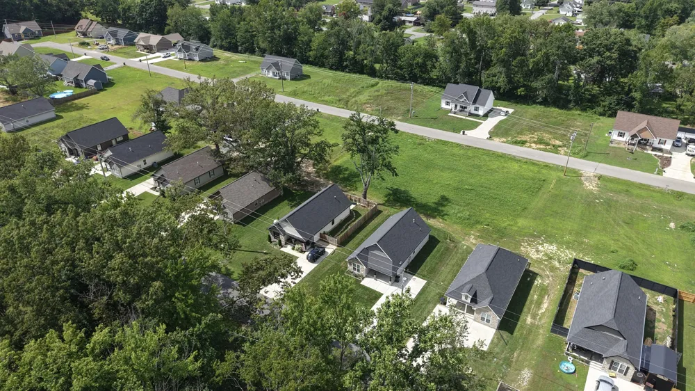 122 Mazie Dr Lafayette, TN 37083