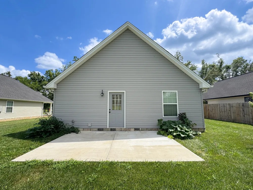 122 Mazie Dr Lafayette, TN 37083