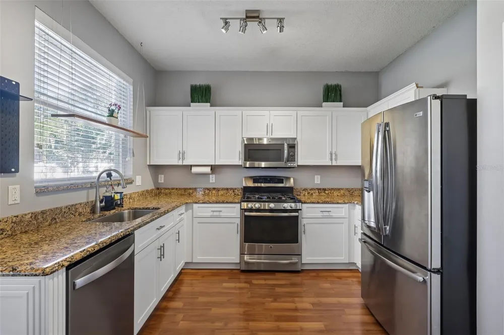 205 ROSANA DRIVE Brandon, FL 33511