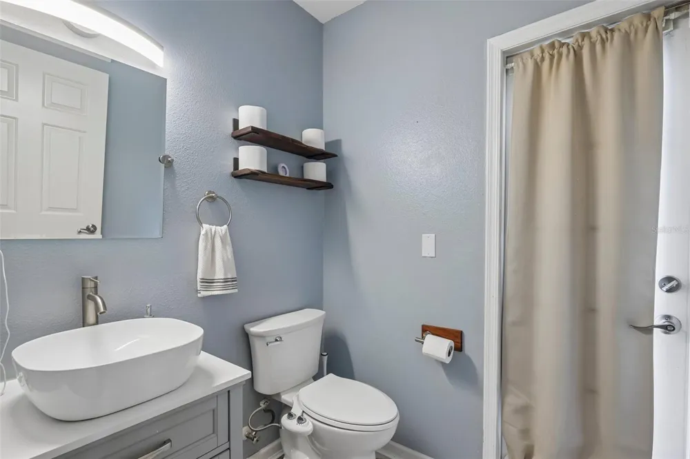 205 ROSANA DRIVE Brandon, FL 33511