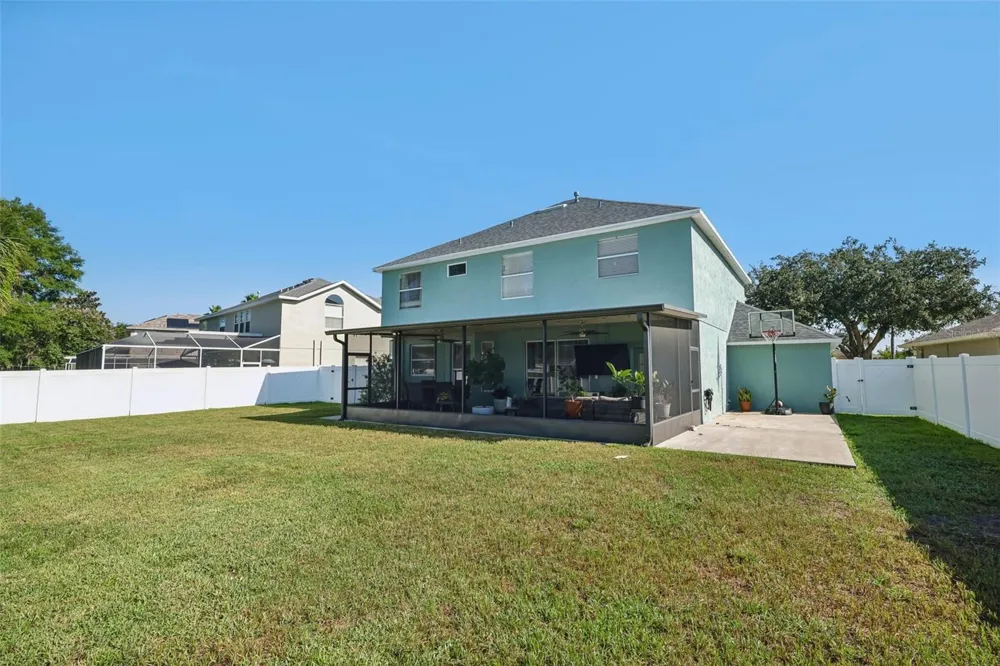205 ROSANA DRIVE Brandon, FL 33511