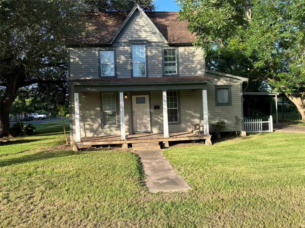 701 August Street El Campo, TX 77437