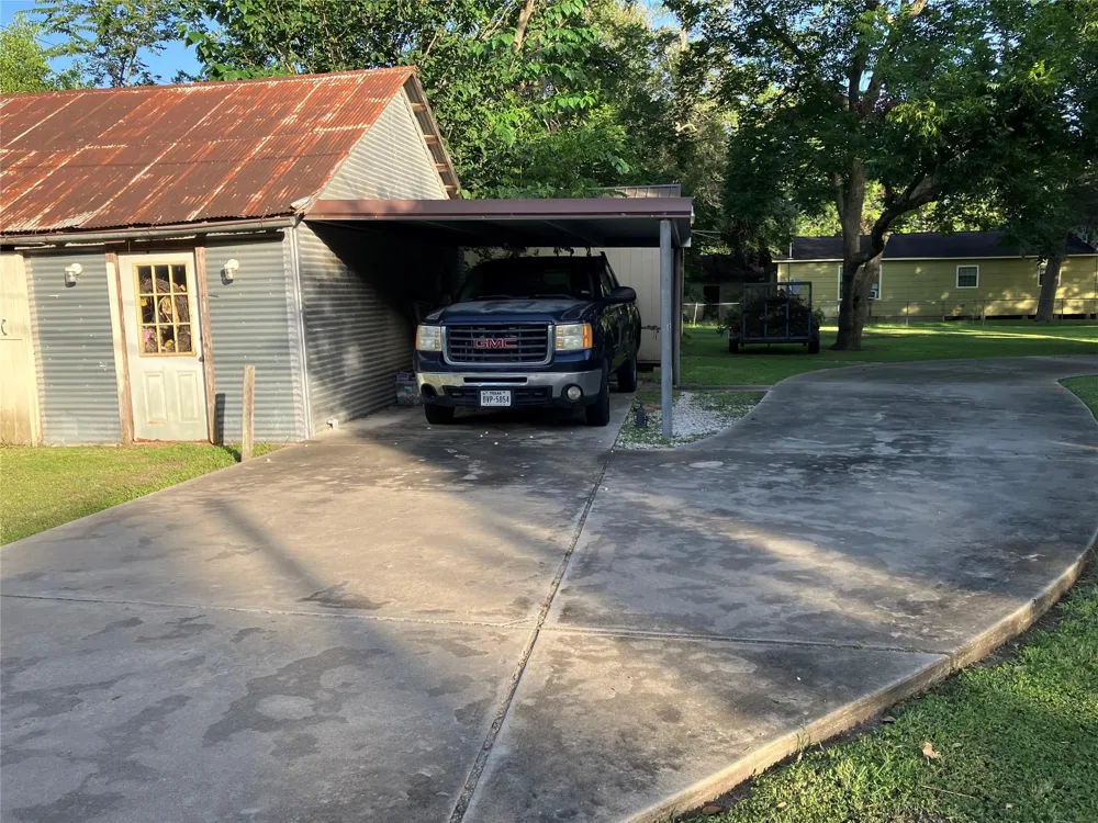 701 August Street El Campo, TX 77437