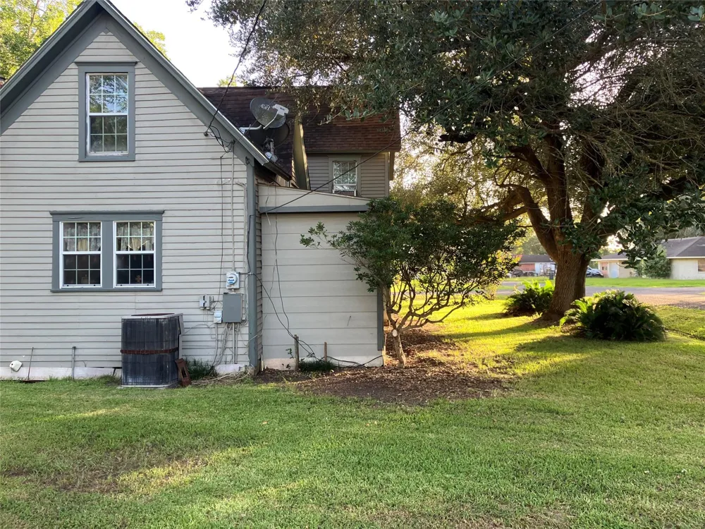 701 August Street El Campo, TX 77437