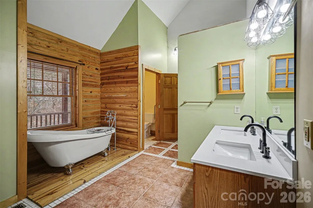 4910 Arden Gate Drive Iron Station, NC 28080