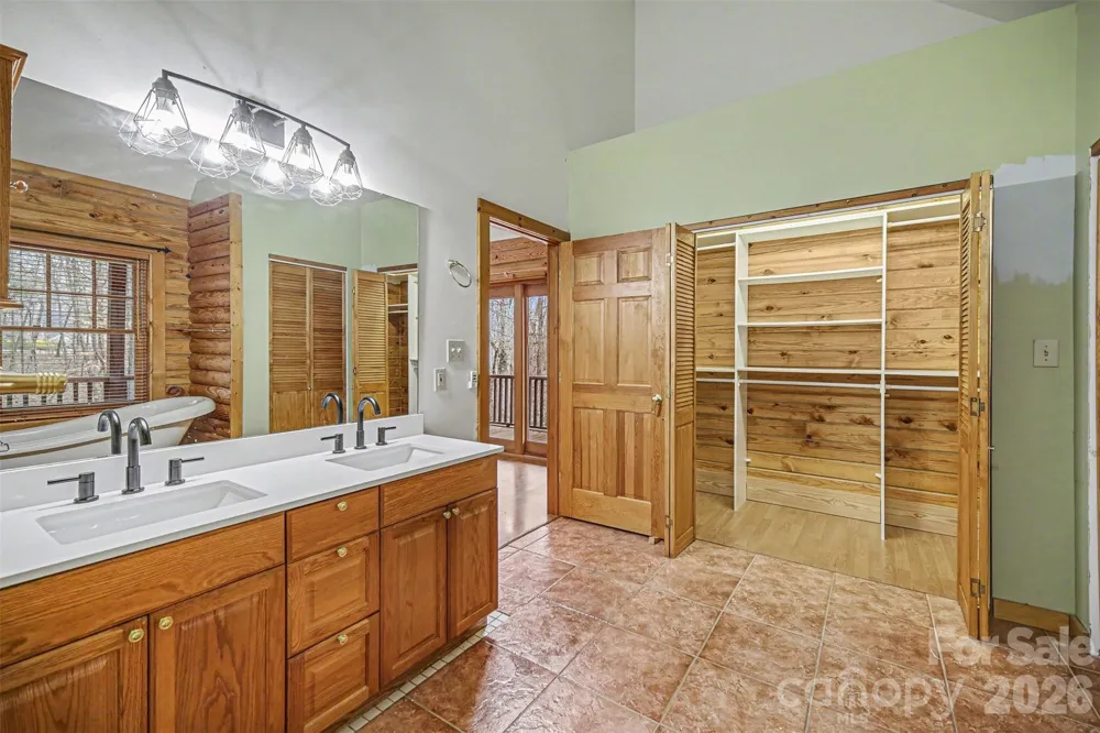 4910 Arden Gate Drive Iron Station, NC 28080