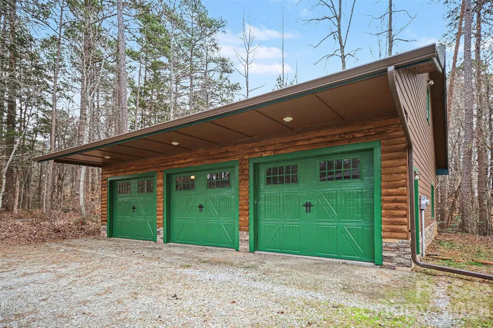 4910 Arden Gate Drive Iron Station, NC 28080