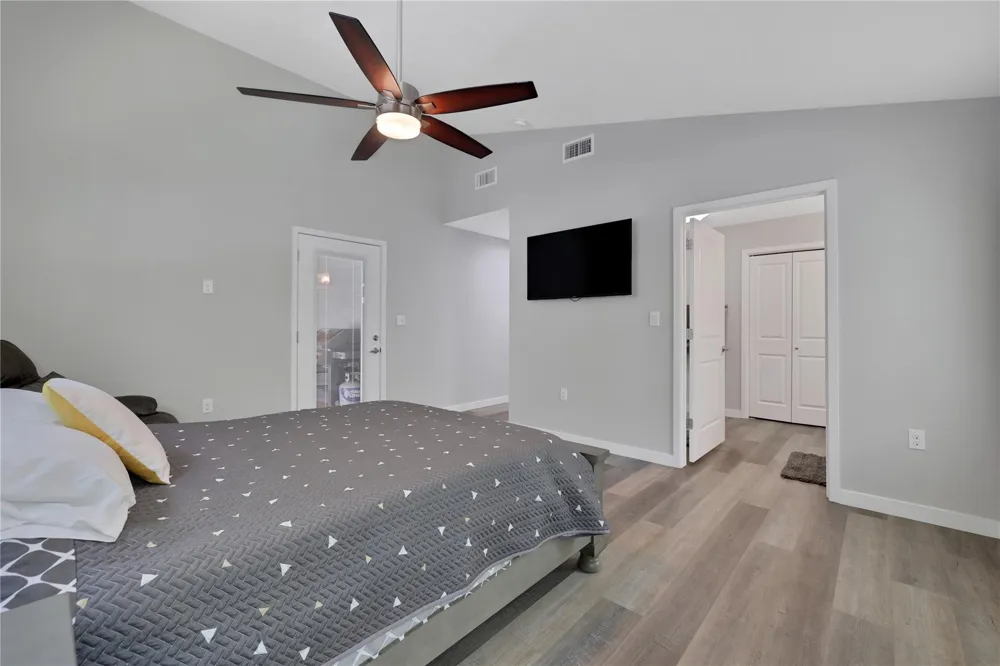 70 Royale Greens Drive Coldspring, TX 77331