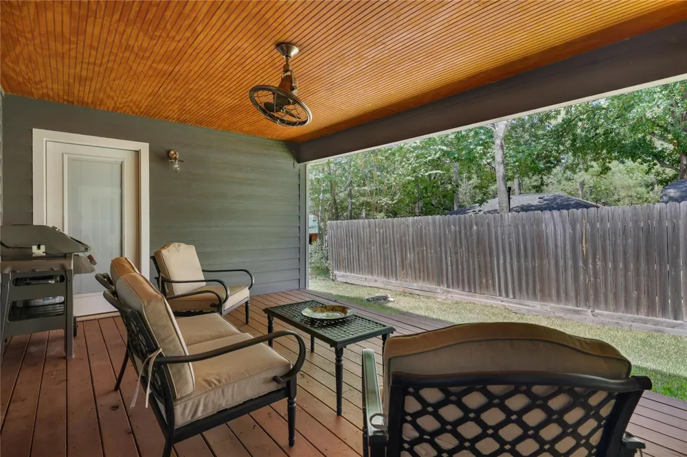 70 Royale Greens Drive Coldspring, TX 77331