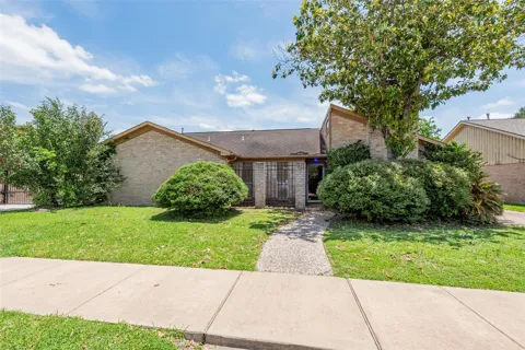 10827 Braes Forest Drive