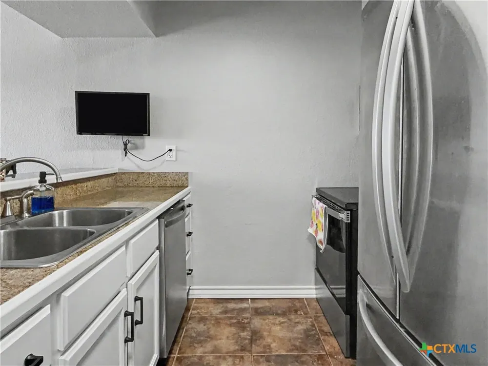 4141 Whiteley Drive #304 Corpus Christi, TX 78418