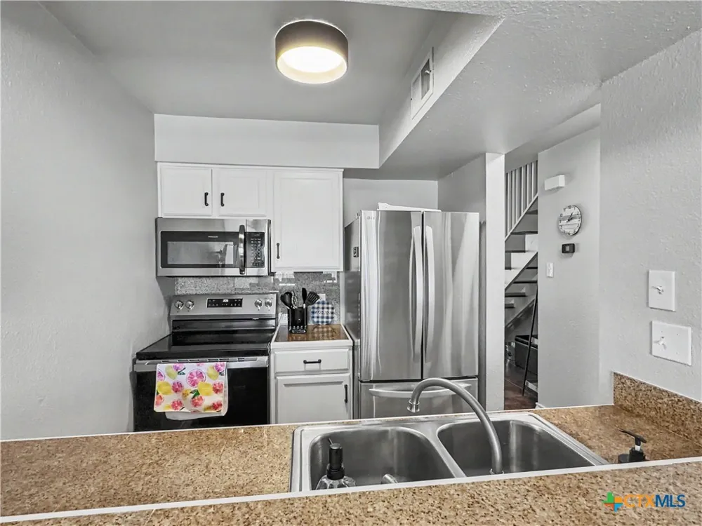 4141 Whiteley Drive #304 Corpus Christi, TX 78418