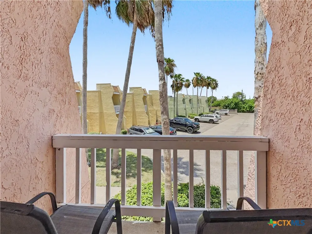 4141 Whiteley Drive #304 Corpus Christi, TX 78418