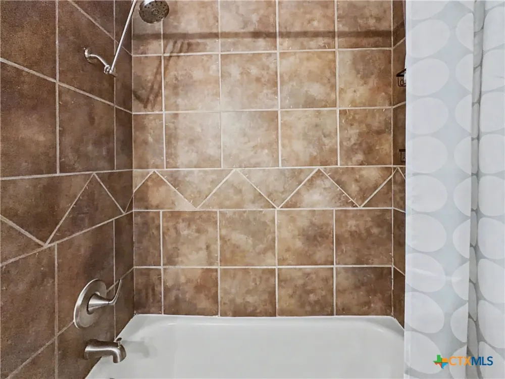 4141 Whiteley Drive #304 Corpus Christi, TX 78418