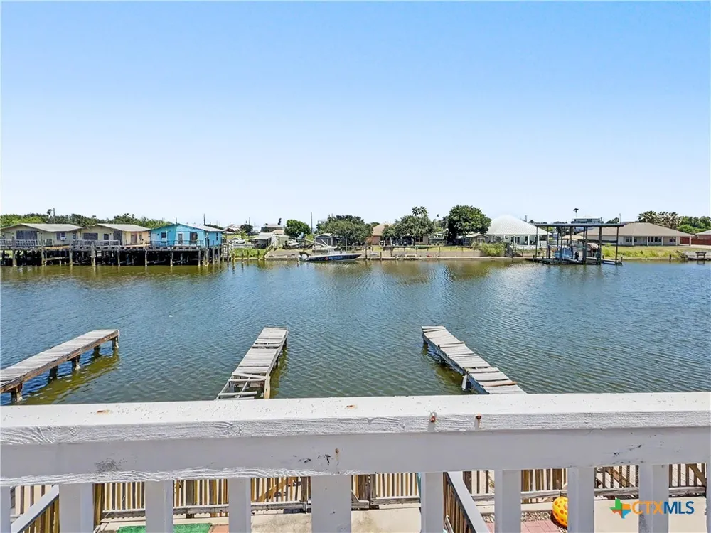 4141 Whiteley Drive #304 Corpus Christi, TX 78418