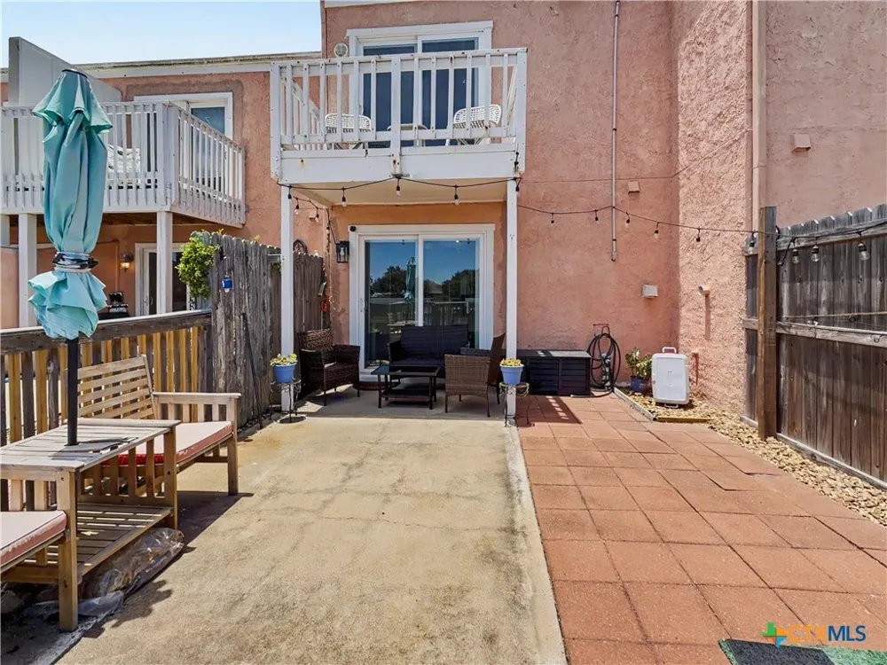 4141 Whiteley Drive #304 Corpus Christi, TX 78418